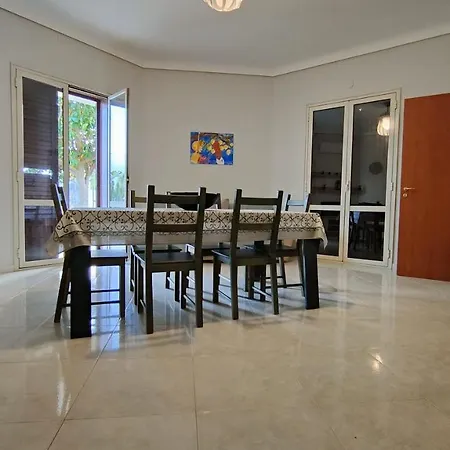 Ferienhaus In Polimnia *